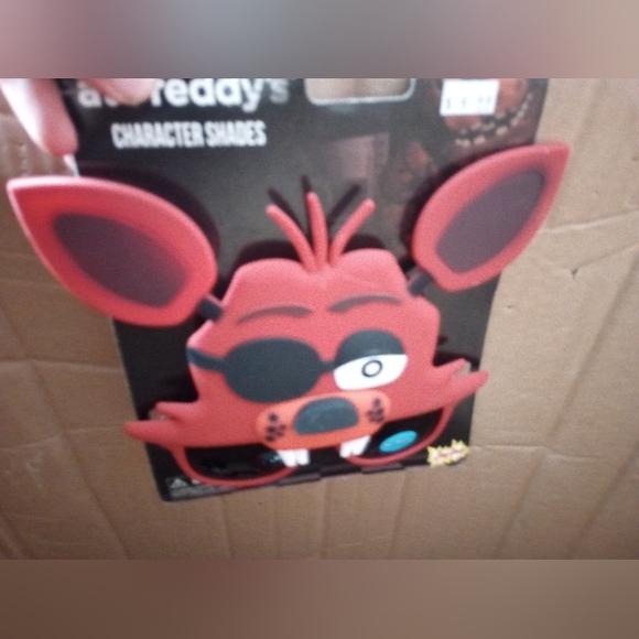 sun staches Other - Sun Staches foxy glasses